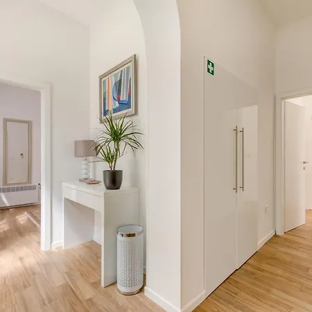 Villa Corona Split * سبليت