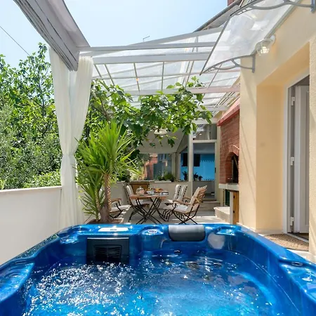 Apartment Villa Corona Split