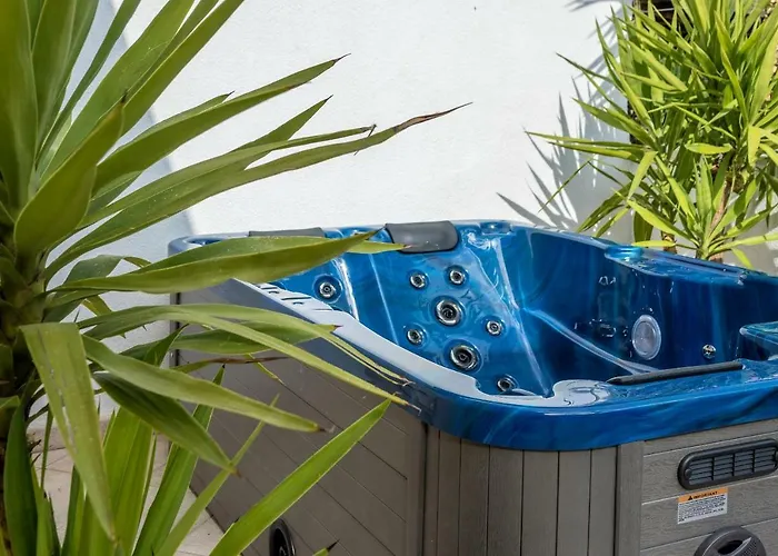 Villa Corona Split Split